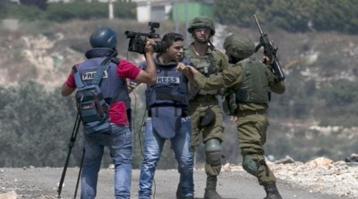 غزة: إحياء يوم التضامن مع الصحفي الفلسطيني