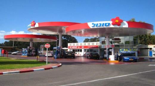 الوقود في إسرائيل يصل إلى ذروة ثلاث سنوات
