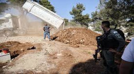 لليوم الثالث: الاحتلال يواصل تجريف المقبرة اليوسفية بالقدس ويمنع المواطنين من دخولها