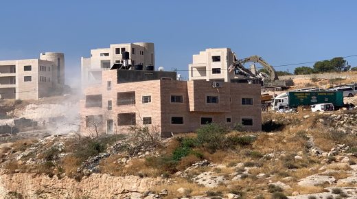 الاحتلال يهدم منزلا في منطقة “واد الحمص” جنوب القدس
