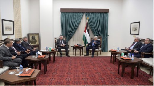 الرئيس يستقبل لجنة مخيم اليرموك لإعادة الإعمار وإزالة الأنقاض