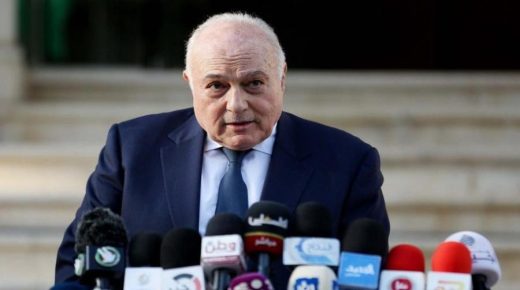 وزير المالية : خصومات الاحتلال نصف العجز، وفاتورة الرواتب ارتفعت