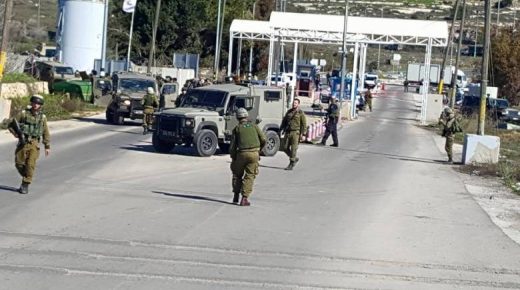 الاحتلال يوقف المركبات ويفتشها قرب المدخل الشمالي لمدينة البيرة