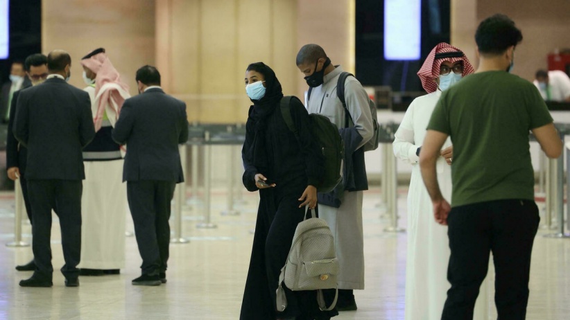 السعودية تعلن تسجيل أول حالة إصابة بمتحور “أوميكرون”