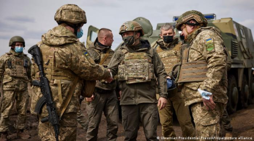 أوكرانيا تستنكر حشد قوات روسية على حدودها