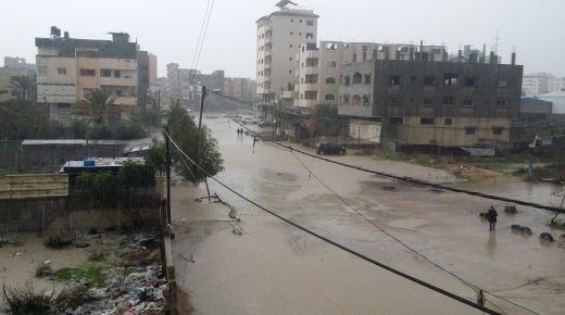 بسبب مياه الأمطار: أضرار مادية في المنازل والممتلكات بقطاع غزة