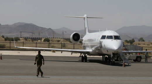 الأمم المتحدة تدعو الحكومة اليمنية إلى السماح بإدخال أجهزة اتصالات إلى مطار صنعاء