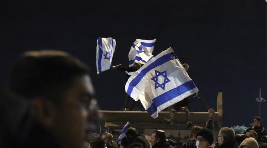 آلاف أنصار اليمين المتطرف في إسرائيل يتظاهرون في القدس لإسقاط “حكومة الشر”