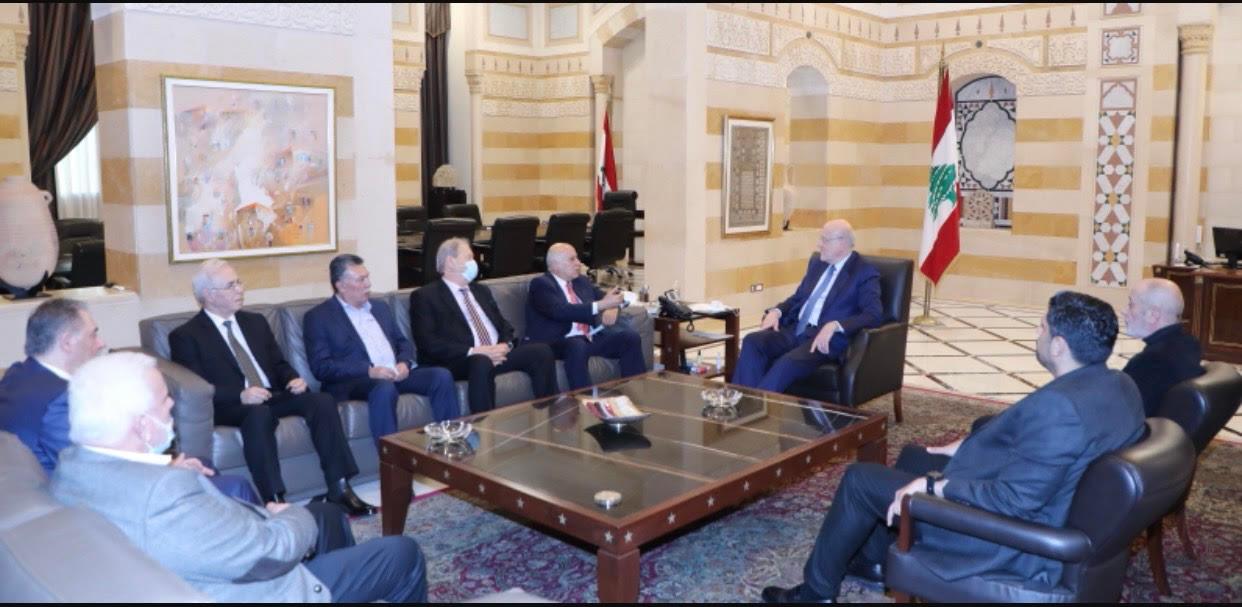 وفد حركة “فتح” يلتقي رئيس الوزراء اللبناني