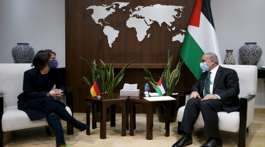 اشتية يدعو ألمانيا للاعتراف بدولة فلسطين