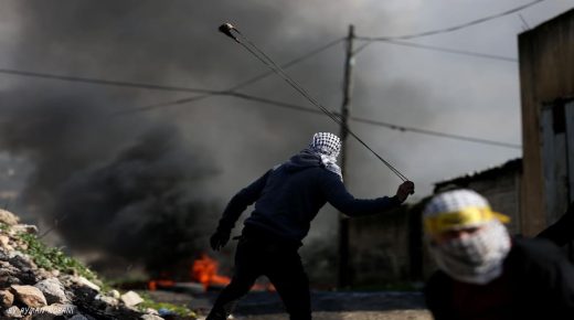إصابات بالرصاص المطاطي واعتقال شقيقين شمال غرب القدس