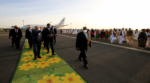 نيابة عن الرئيس: اشتية يصل أديس أبابا للمشاركة في قمة الاتحاد الأفريقي