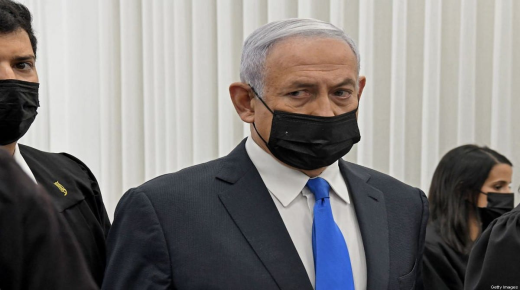 الشرطة الإسرائيلية تخترق هواتف شهود في محاكمة نتنياهو