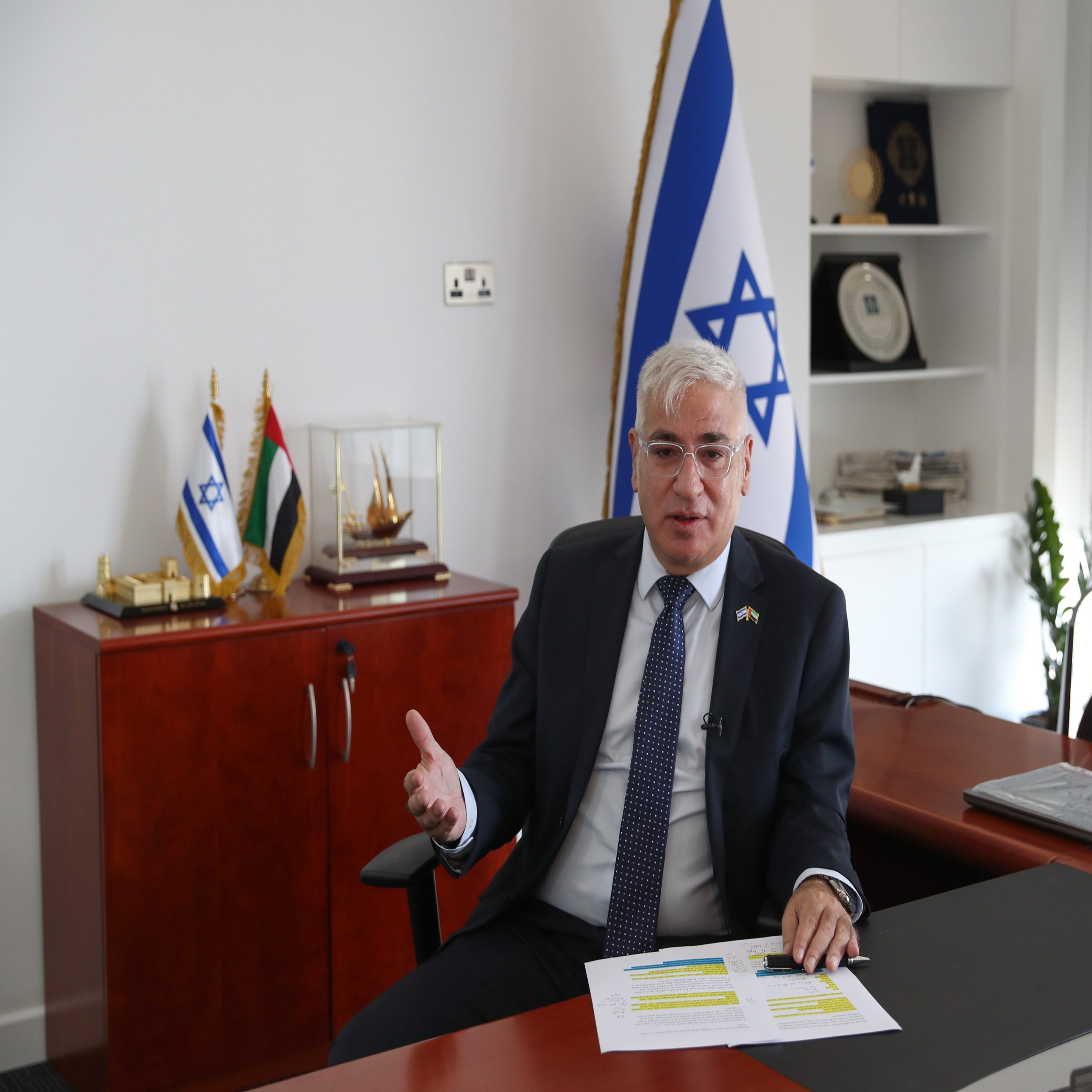 السفير الإسرائيلي لدى الإمارات أمير حايك scaled - صدى الإعلام
