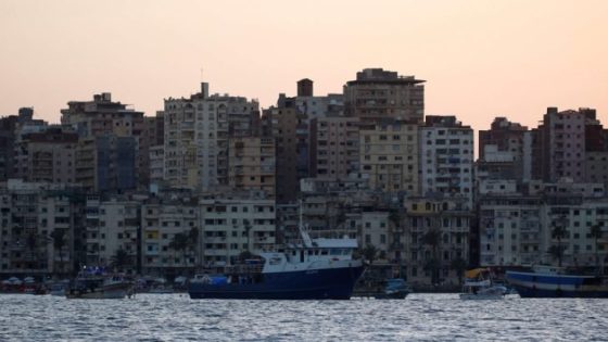 مصر: 300 ألف عقار مهدد بالانهيار في الإسكندرية