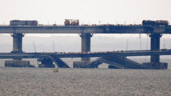 بريطانيا: روسيا تواجه مشكلات لوجيستية «حادة» بعد تفجير جسر القرم