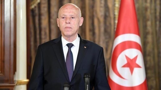 رئيس تونس يدعو إلى تعاون دولي لمواجهة تزايد الهجرة غير النظامية