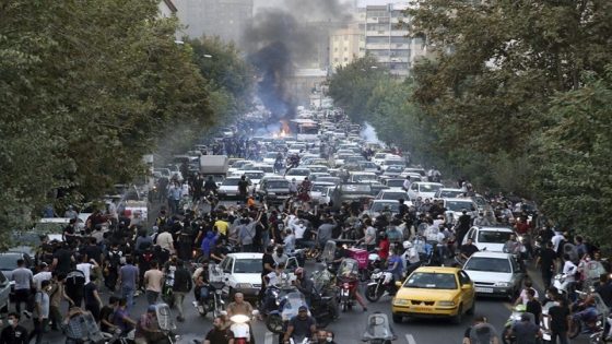 مظاهرات طلابية في إيران.. وارتفاع عدد ضحايا الاحتجاجات