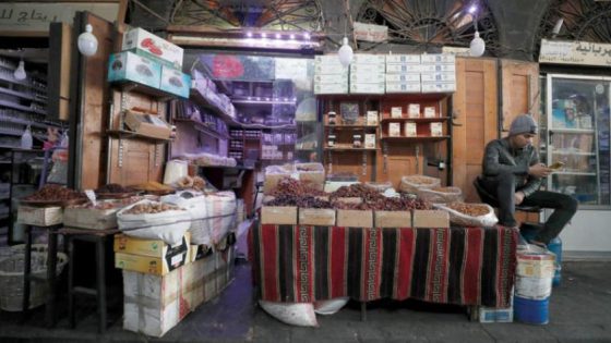 انتشار ظاهرة تسول الطعام والدواء في دمشق