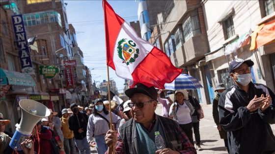 بيرو.. تواصل الاحتجاجات المناهضة للحكومة وسط حالة الطوارئ