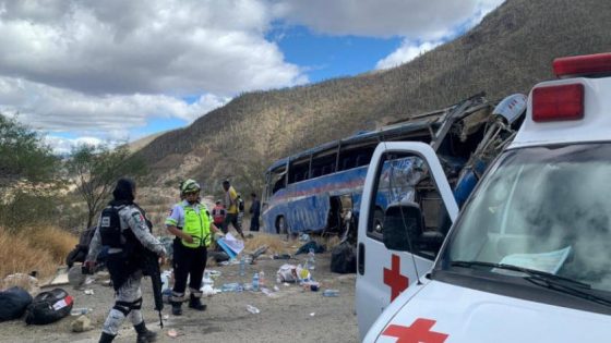مقتل 17 بتحطم حافلة تقل مهاجرين في المكسيك