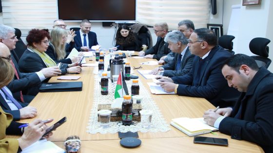مجدلاني يطالب بالضغط على الاحتلال للإفراج عن الأموال المقتطعة