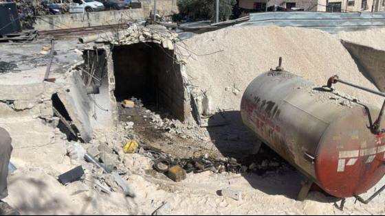 الاحتلال يهدم معمل طوب في حي واد الجوز بالقدس