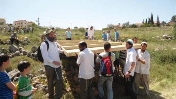 مستوطنون يقتحمون مواقع أثرية في بيت لحم ونابلس
