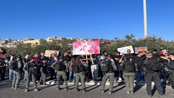 تظاهرة في أراضي الـ48 ضد آفة العنف والجريمة وتقاعس الشرطة الإسرائيلية