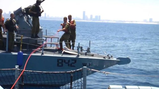 الاحتلال يعتقل 5 صيادين شمال قطاع غزة