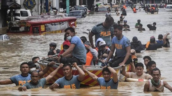 فيضانات الفلبين تتسبب في تهجير المئات