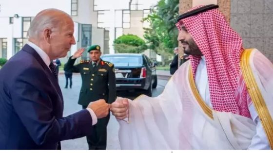 “نيويورك تايمز”: أمريكا تبحث إبرام معاهدة مع السعودية لدفعها نحو التطبيع مع إسرائيل