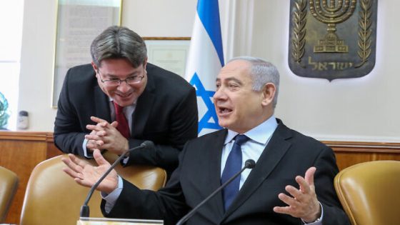 نتنياهو يعتزم تعيين أكونيس سفيراً لإسرائيل بالأمم المتحدة