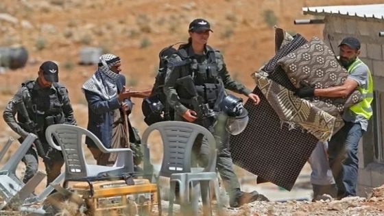 “أوتشا”: إسرائيل هجرت 84 فلسطينياً من مسافر يطا