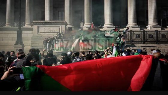 يمينيون متطرفون يعتدون على مؤتمر حول فلسطين في فرنسا
