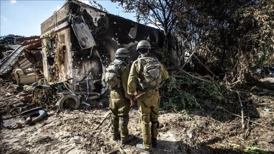 الجيش الإسرائيلي يعلن عن مقتل ضابط وجندي في معارك بقطاع غزة