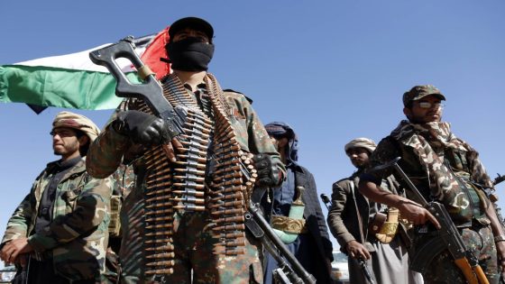صحيفة: واشنطن تعتزم إعادة إدراج جماعة الحوثي على «قائمة الإرهاب»