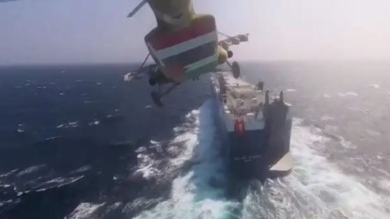 6 دول تدعو الحوثيين لوقف هجماتهم في البحر الأحمر