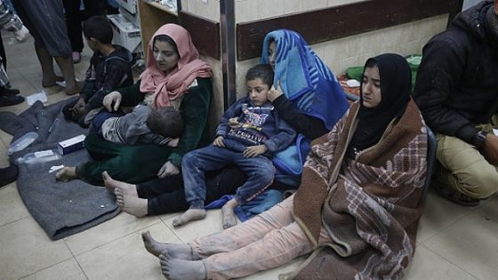 شهداء واعتقالات.. جيش الاحتلال يُعيد حصار مجمع الشفاء الطبي