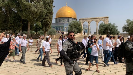 مستعمرون يقتحمون الأقصى والاحتلال يشدد إجراءاته في عيد “المساخر”