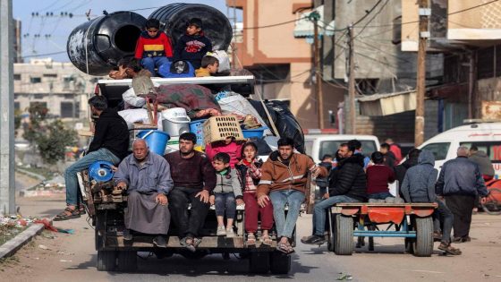 227 يوماً من العدوان.. الاحتلال يواصل غاراته على غزة ورفح