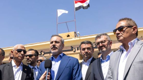 وزير الخارجية التركي: إغلاق الاحتلال الإسرائيلي لمعبر رفح جريمة ضد الإنسانية
