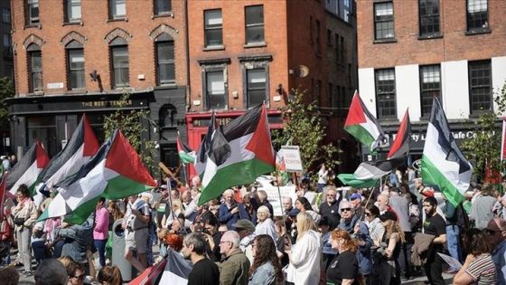 أيرلندا: متظاهرون يطالبون واشنطن بوقف دعمها لإسرائيل
