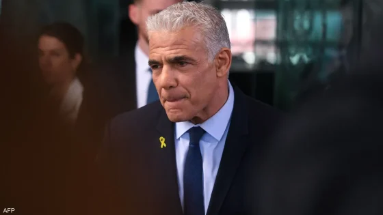لابيد: نتنياهو أكثر من عزز قوة حماس بتاريخ إسرائيل