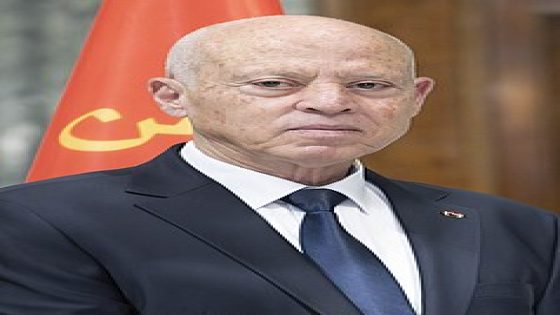 الرئيس التونسي يصدر بيانه الانتخابي ويهاجم معارضيه
