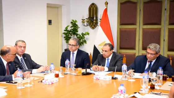وزير الخارجية المصري: السبيل الوحيد لضمان الاستقرار هو التوصل إلى تسوية عادلة للقضية الفلسطينية