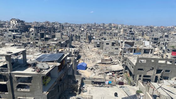 People make their way amid the rubble of buildings destroyed during Israeli bombardment, at the Jabalia camp for displaced Palestinians on August 31, 2024, amid the ongoing conflict between Israel and the militant Hamas group. Photo by Hadi Daoud apaimages