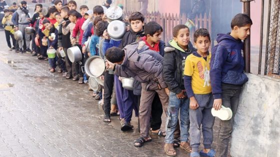 برنامج الغذاء العالمي: انقطاع خطوط المساعدات إلى شمال غزة