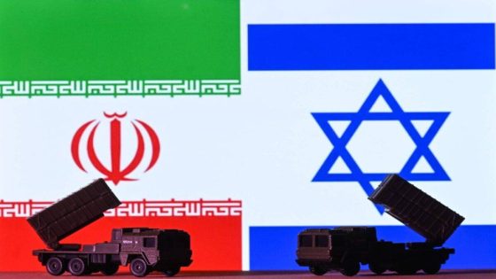 إسرائيل تشن سلسلة غارات جوية على ايران