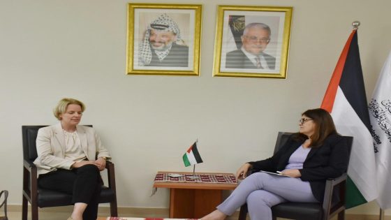 شاهين تطالب سويسرا بالاعتراف بدولة فلسطين